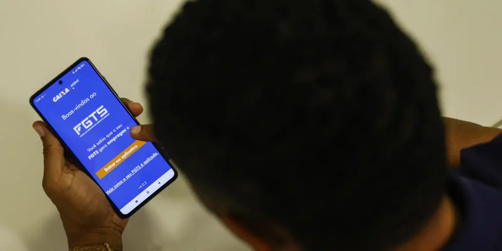 FGTS: Caixa começa a distribuir R$ 13,04 bilhões em lucros a 138,2 milhões de trabalhadores
