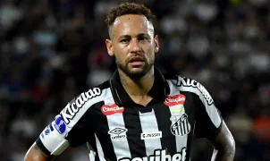 Futuro de Neymar no Santos é colocado em dúvida após suposta discussão com jovens no vestiário