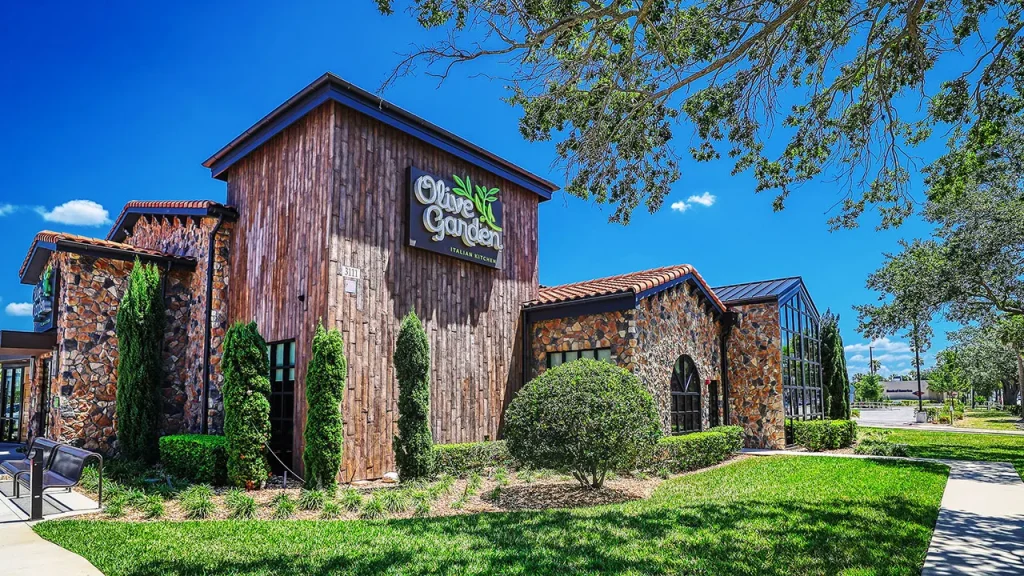 Exigência de foto no Pasta Pass do Olive Garden reacende debate sobre identificação eleitoral nos EUA
