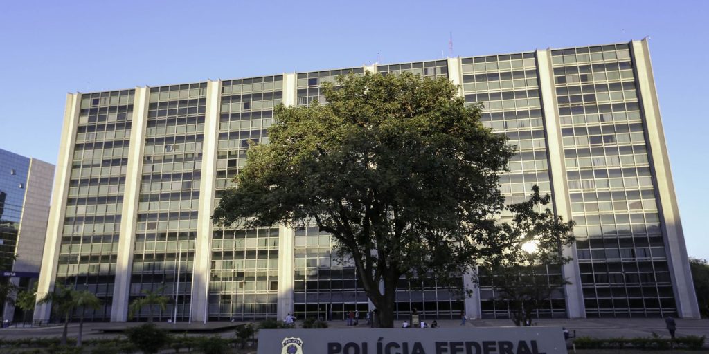 PF mira lavagem de dinheiro do PCC em operação que já bloqueou R$ 10,4 bilhões