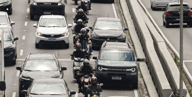 Justiça determina que prefeitura de São Paulo credencie Uber Moto em 48 horas