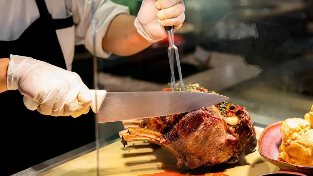 Especialistas ensinam como preparar prime rib de nível gastronômico em casa