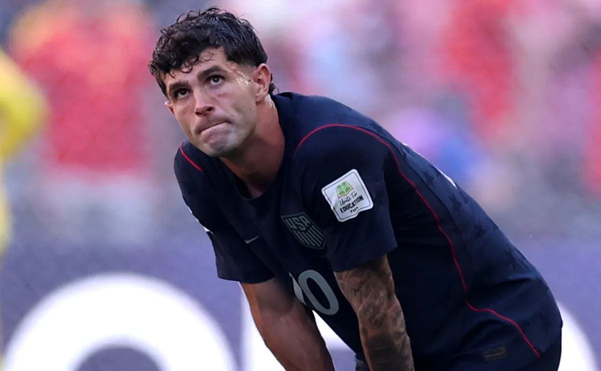 Ex-companheiros de USMNT defendem Pulisic e criticam peso do rótulo Capitão América