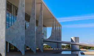 Brasil anuncia acionamento imediato da Lei de Reciprocidade após tarifaço dos EUA