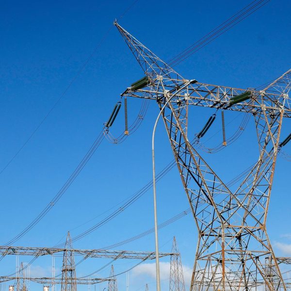 CMSE antecipa geração de 1,8 GW para conter riscos do El Niño e de guerras no setor elétrico