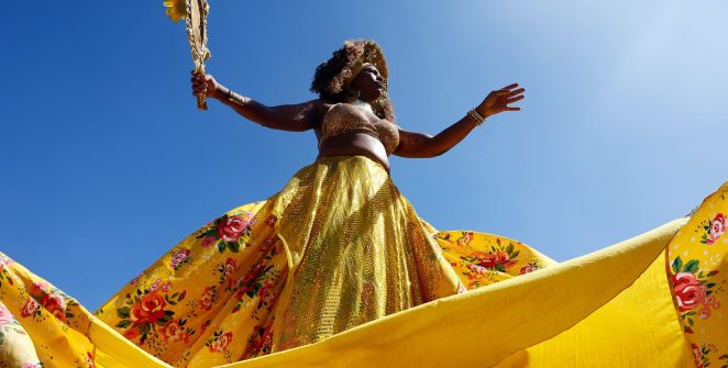 Milhares de mulheres negras ocupam Copacabana em marcha por reparação e bem-viver