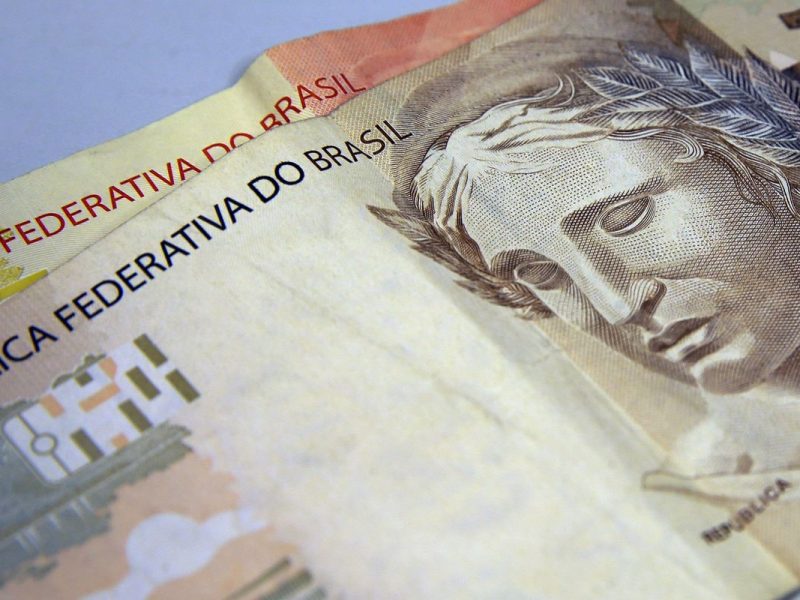 Saques na poupança superam depósitos em R$ 39,3 bilhões no primeiro semestre de 2026