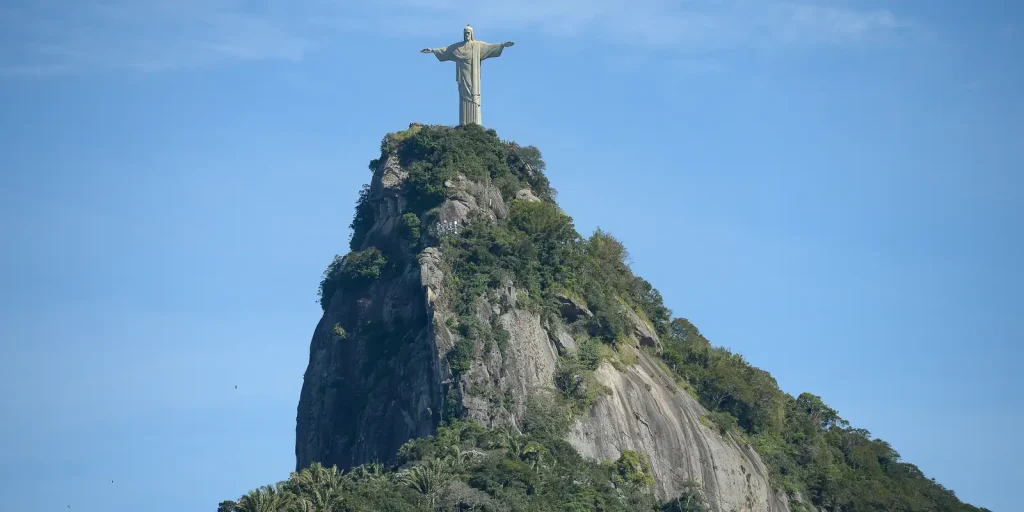 Cristo Redentor ganhará novos elevadores e escadas rolantes em obra de R$ 15 milhões