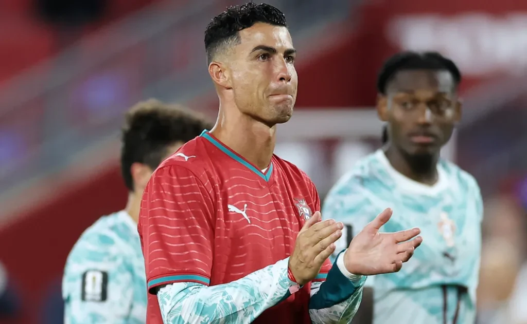 Ronaldo pode se despedir de Portugal no mesmo estádio onde começou, diz jornalista