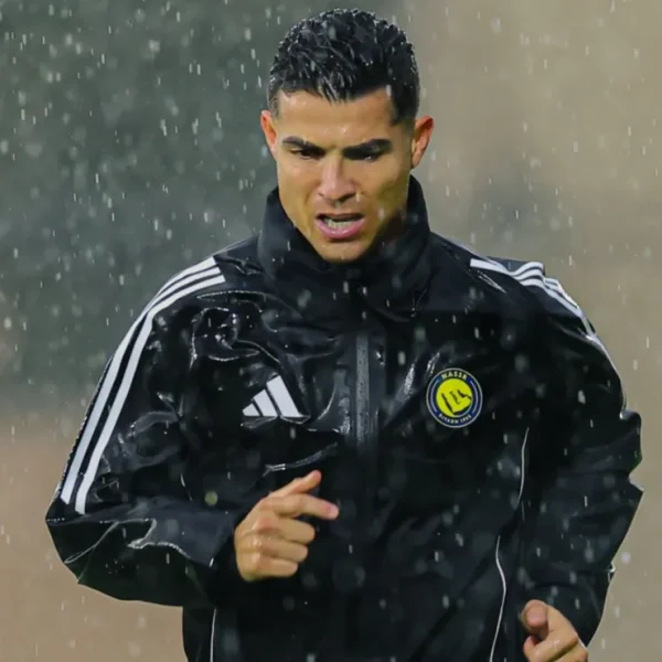 Cristiano Ronaldo adia retorno ao Al-Nassr e deve se reapresentar apenas após pré-temporada em Lisboa