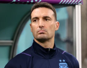 Presidente da AFA afirma que Scaloni é o plano A, B e C da Argentina para o ciclo da Copa do Mundo de 2030