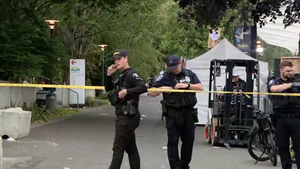 Tiroteio em festival de Seattle deixa três mortos e cinco feridos, incluindo criança de 2 anos