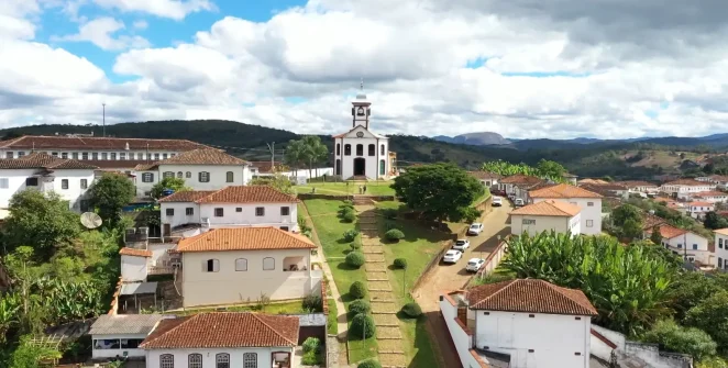 Serro, em Minas Gerais, reúne mais de 100 cachoeiras e tradição do queijo artesanal em rota turística