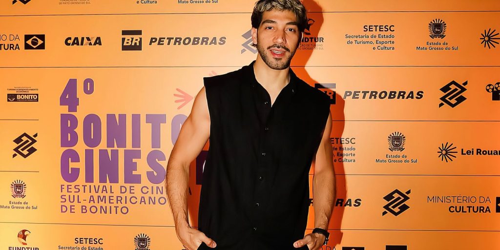Ator de filme sobre ditadura paraguaia cobra respostas para crimes que seguem impunes