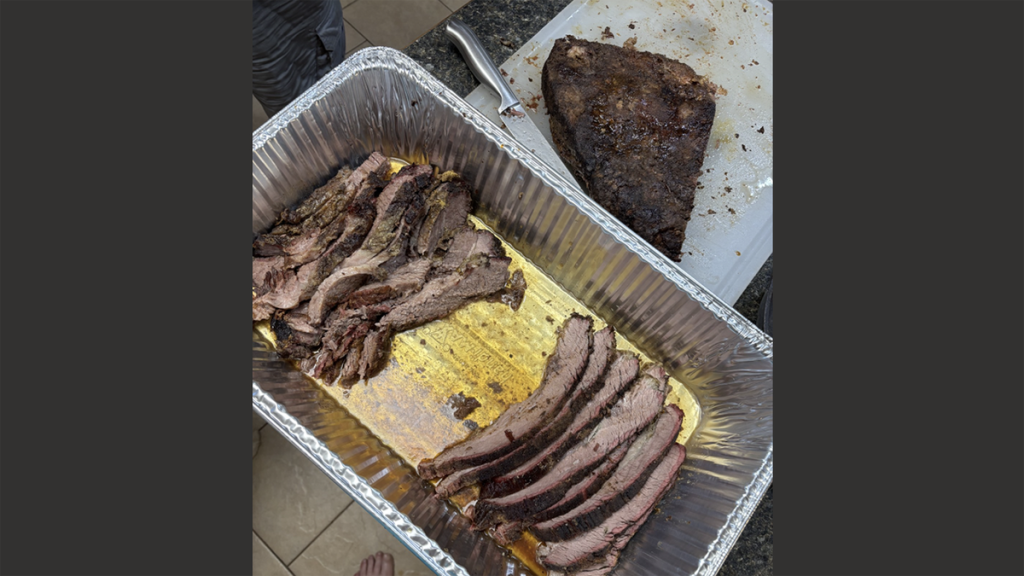 Screencaps reader Steven sends in his July 4th meat.