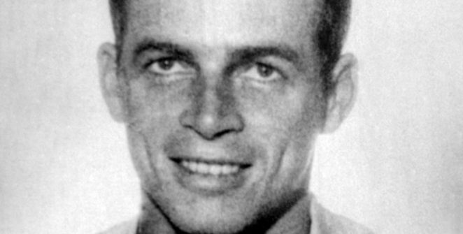 Após 55 anos, UFRJ concede diploma póstumo a Stuart Angel, ex-aluno morto pela ditadura