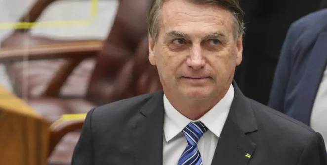 Exército entrega seis das oito armas de Bolsonaro à PF e informa que duas não estavam em sua guarda