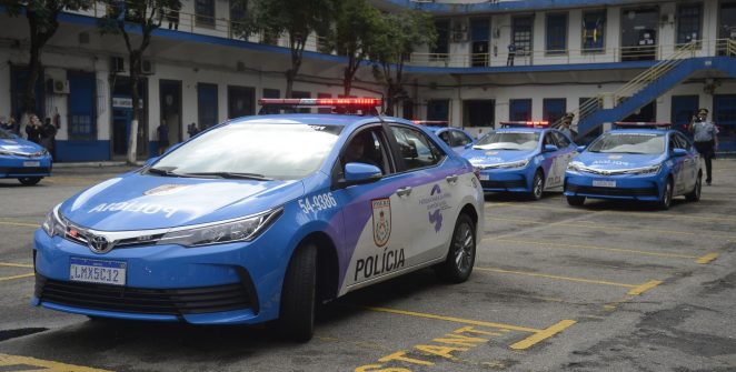 PM do Rio prende líder do tráfico e desarticula central de golpes bancários em operação simultânea
