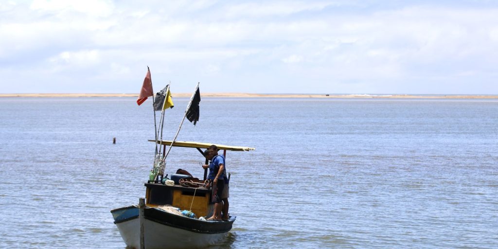 Caixa inicia pagamento de R$ 874 milhões em seguro-defeso retroativo a pescadores artesanais