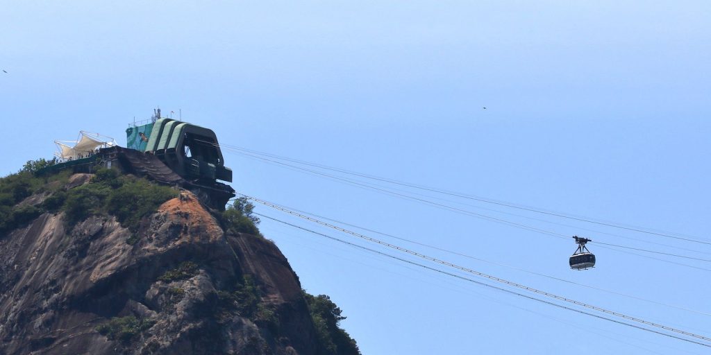 TRF-2 nega recurso e mantém suspensão de obras da tirolesa no Pão de Açúcar