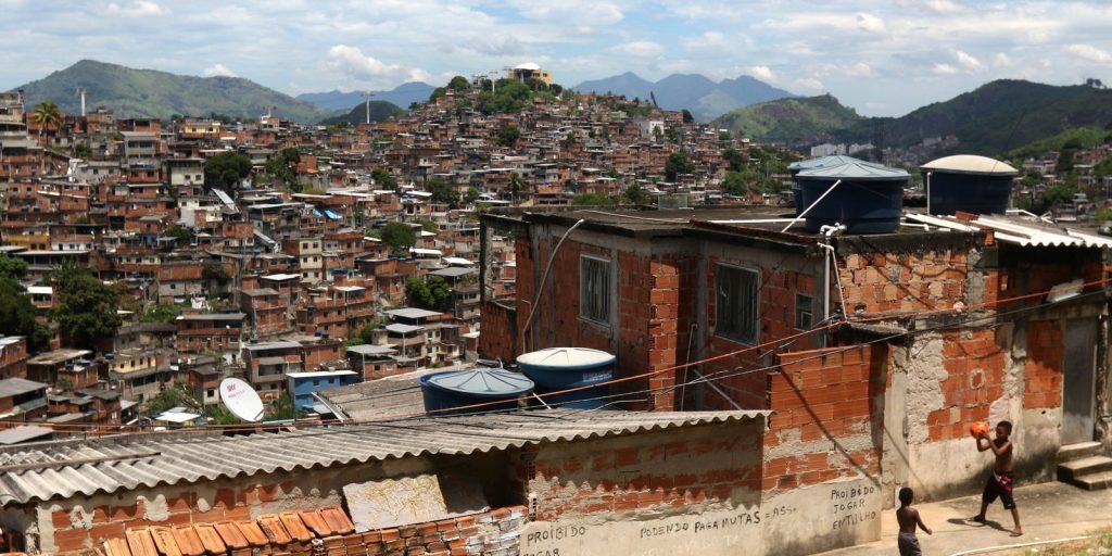 Raça, gênero e origem familiar são os principais entraves à mobilidade social no Brasil, aponta Atlas