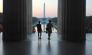 Trump claims victory over algae at Lincoln Memorial Reflecting Pool