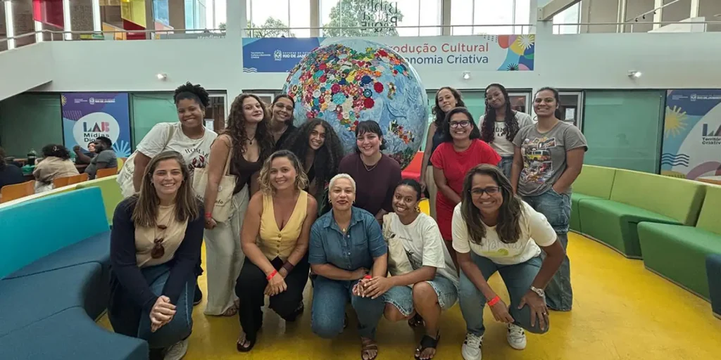Projeto transforma bibliotecas em espaços de enfrentamento à violência de gênero