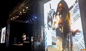 Carla Akotirene critica visão reducionista do racismo e denuncia violência estrutural contra negros no sistema prisional