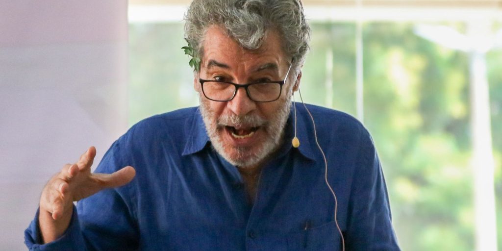Paulo Betti defende regulamentação de streamings e proteção ao audiovisual nacional em festival em Bonito