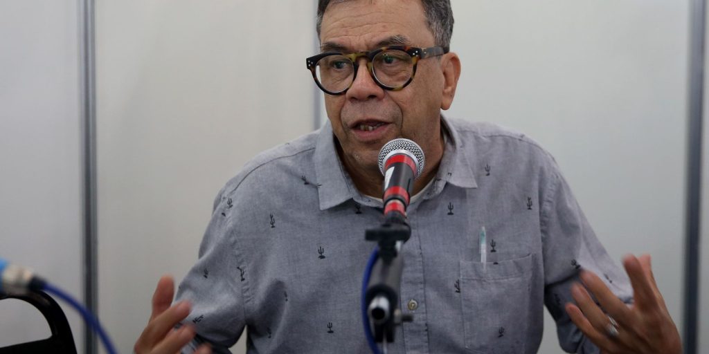 Poeta e ativista Luis Turiba morre aos 76 anos em Salvador