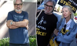 Família de Robert Carradine processa UCLA por morte do ator após cinto não ser retirado em unidade psiquiátrica