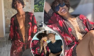 Halle Berry celebra 60 anos em Fiji com fotos ousadas e mensagem descontraída