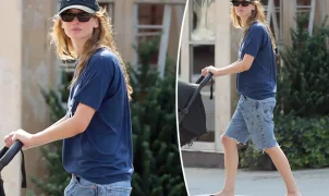 Jennifer Lawrence aposta em chinelos de US$ 40 vistos em Jennifer Aniston e Katie Holmes