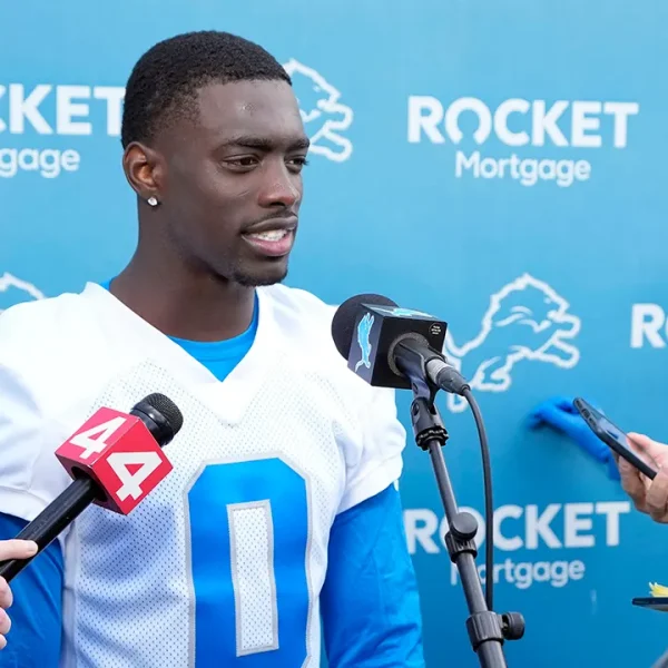Lions lamentam queda de Terrion Arnold, que pode entrar para lista de carreiras destruídas na NFL