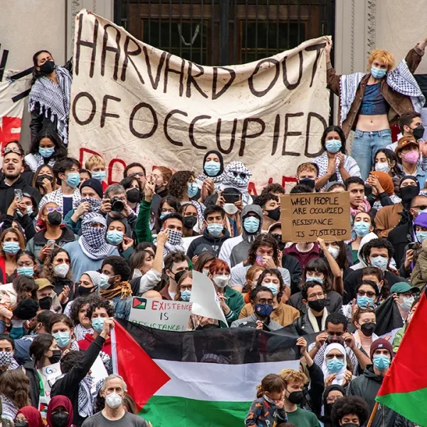 Universidade de Washington cancela palestra de Hasan Piker; outras universidades enfrentam polêmicas