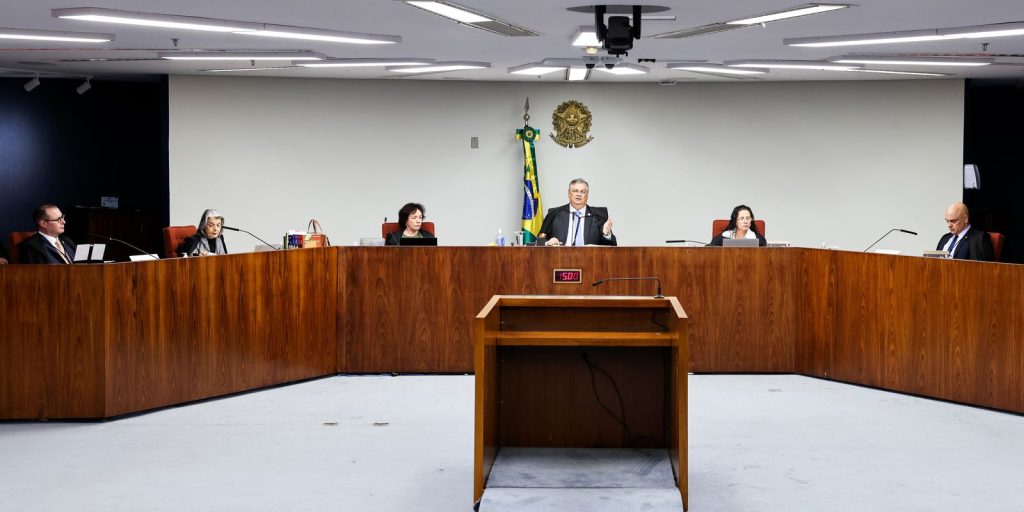 Dino e Moraes defendem novo debate sobre exigência de diploma para jornalistas no STF