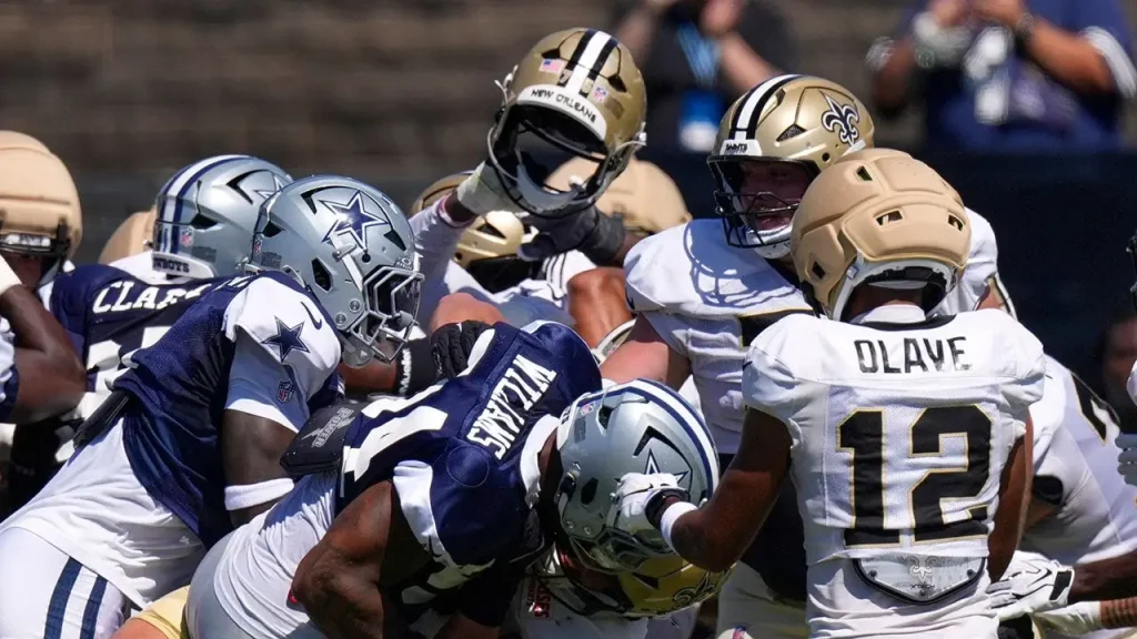 Treino conjunto entre Cowboys e Saints termina em briga generalizada com socos e capacetes arremessados