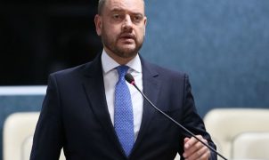Governo do Rio exonera 6,1 mil comissionados e projeta economia de R$ 221 milhões