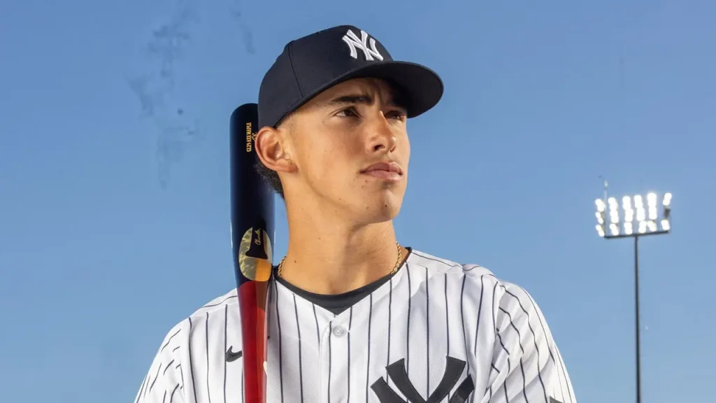 Novato dos Yankees iguala marca negativa de 1915 com erros em seis jogos seguidos