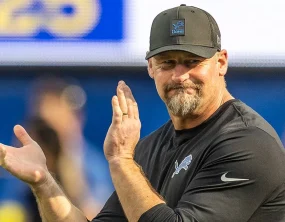 Lions' Dan Campbell delivers awesome message about high school football amid college football chaos