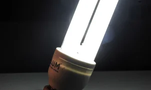 Bandeira amarela segue em setembro e conta de luz mantém taxa extra