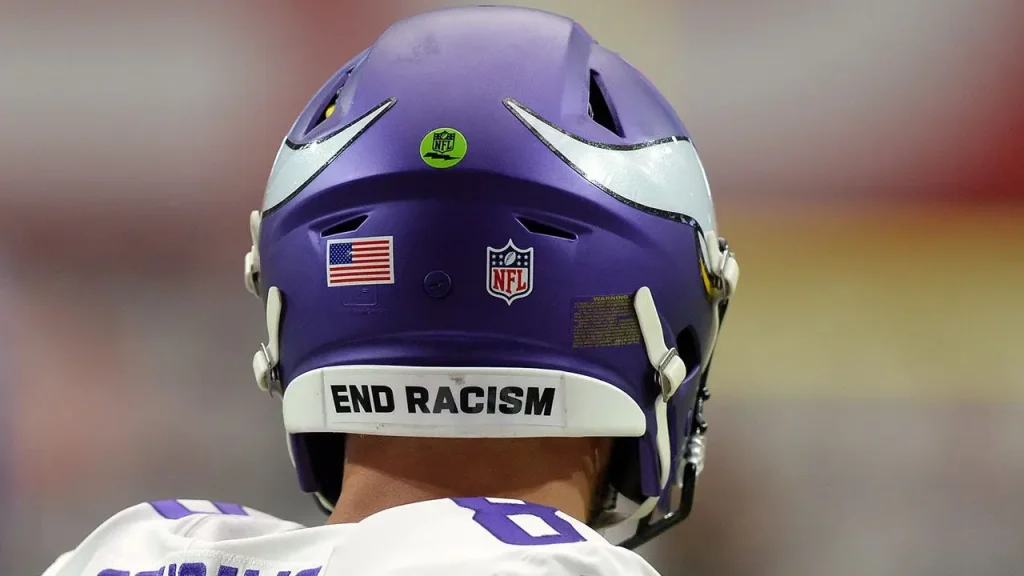 NFL mantém campanha contra o racismo enquanto enfrenta casos internos de violência doméstica, embriaguez ao volante e prostituição