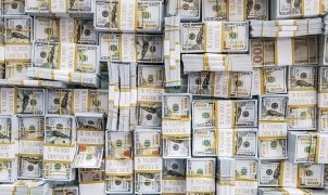 Dólar sobe a R$ 5,19 com aversão a risco e Ibovespa cai 0,99%