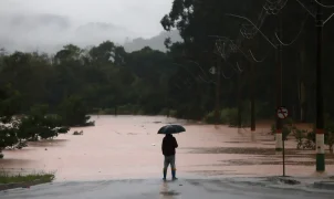 Ciclone extratropical se aproxima e eleva risco de tempestades no Sul do país