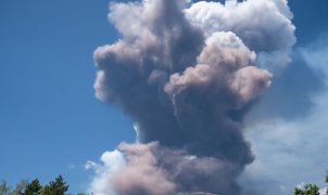 Aeroporto de Catânia segue fechado até sábado por causa das cinzas do Etna