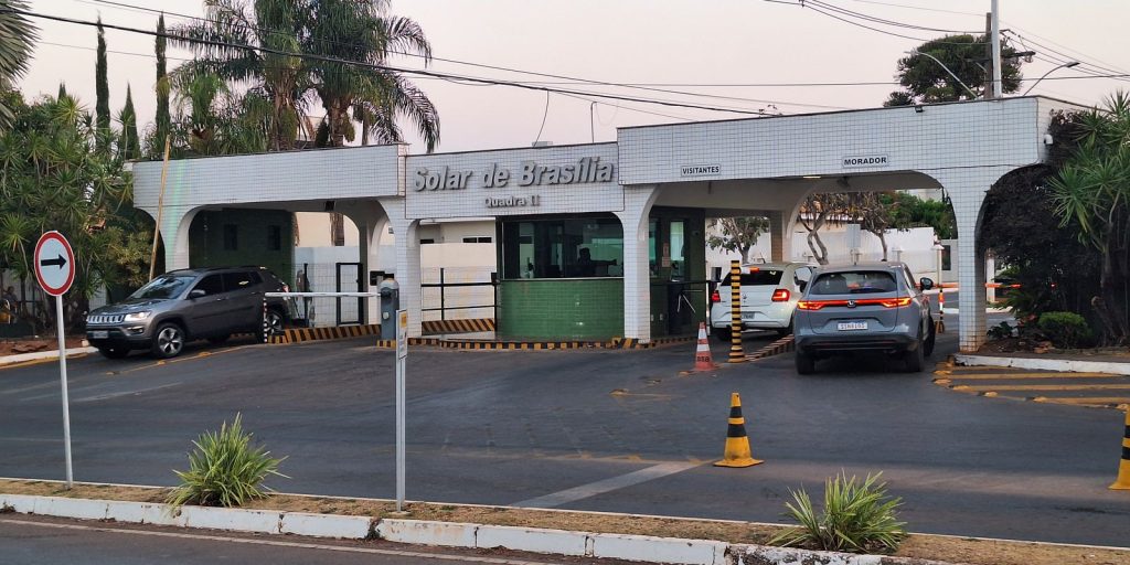Bolsonaro pede ao STF para receber os filhos no Dia dos Pais em prisão domiciliar