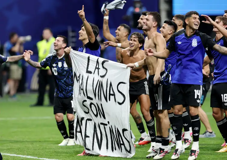 Soccer Football - FIFA World Cup 2026 - Semi Final - England v Argentina - Atlanta Stadium, Atlanta, Georgia, U.S. - July 15, 2026 Argentina