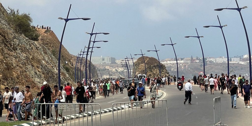 Crise migratória em Ceuta expõe divergências sobre papel do Marrocos e gera tensão diplomática