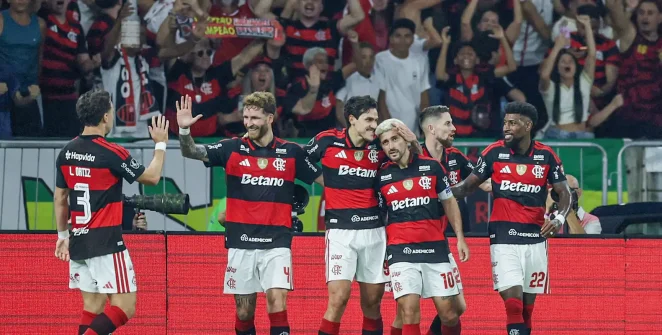 Flamengo vence Cruzeiro no Maracanã e avança às quartas da Libertadores