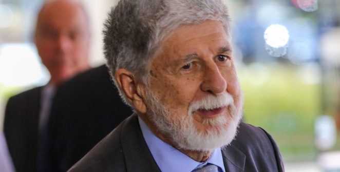 Amorim e oposição travam embate sobre relação com EUA e tarifaço de Trump